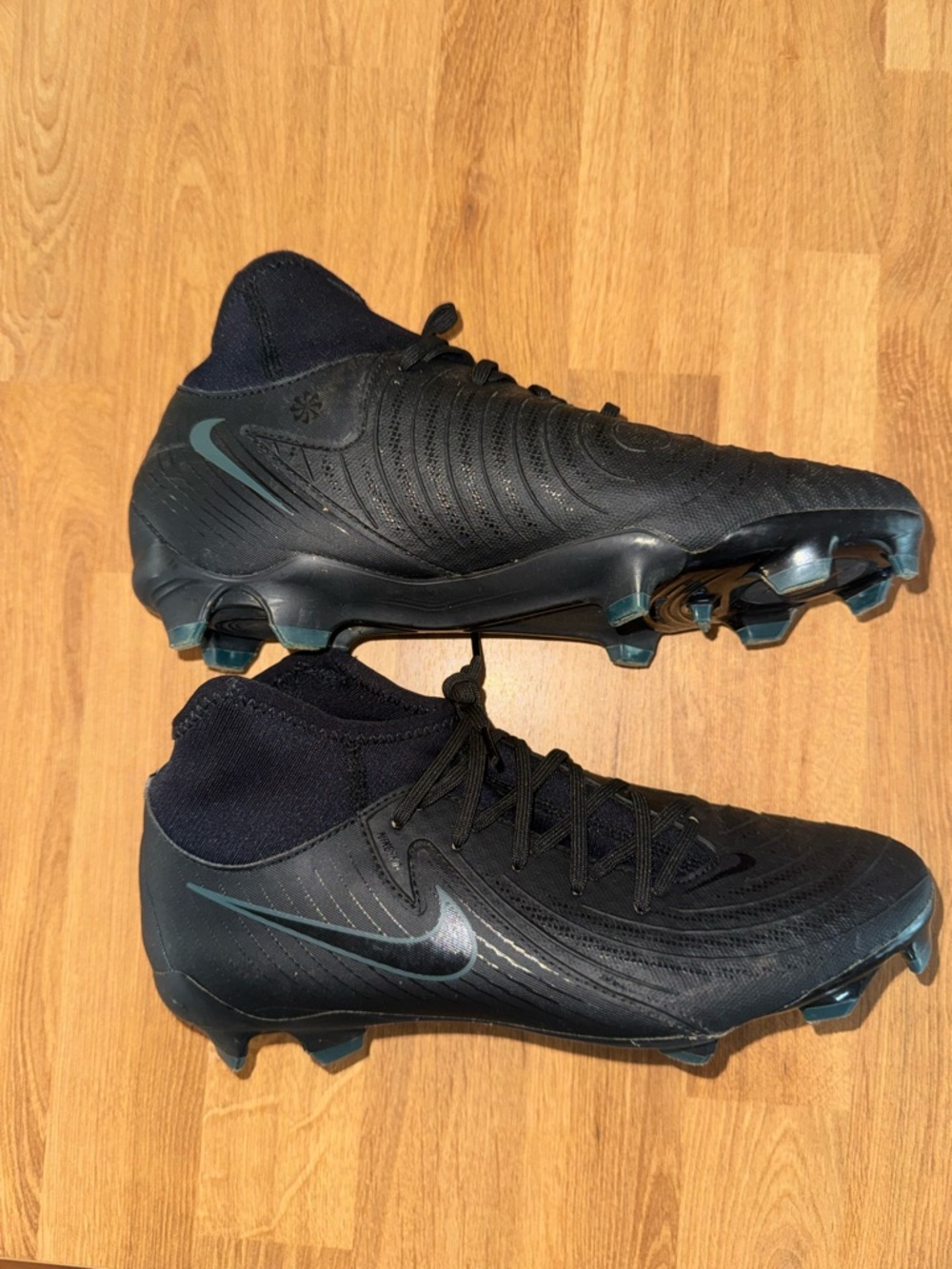 Youth Nike Phantom Luna Black Teal Soccer Cleats - Picture 12 of 12